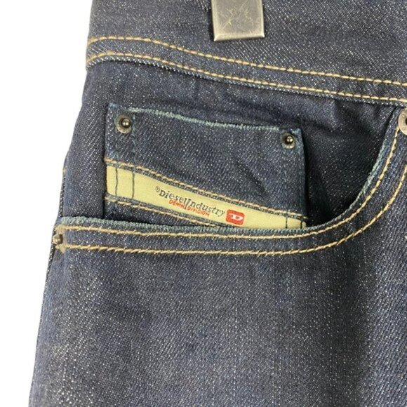 DIESEL KORRIK Mens Straight Leg Relaxed Fit Denim Jeans Wash 008IL 29 X 32 - Picture 6 of 15